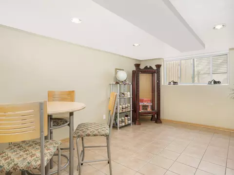 715 Springbrook Dr, Aurora, IL 60506 photo 11