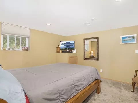 715 Springbrook Dr, Aurora, IL 60506 photo 12
