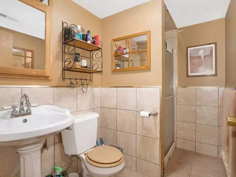 715 Springbrook Dr, Aurora, IL 60506 photo 13