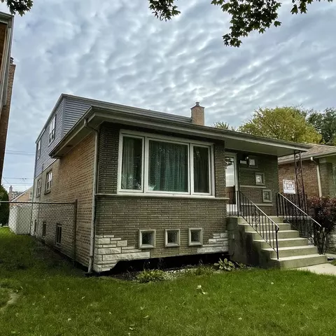 5555 S Mason Ave, Chicago, IL 60638
