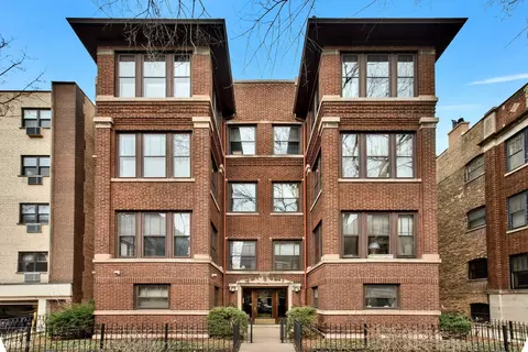 444 W Aldine Ave #2W, Chicago, IL 60657