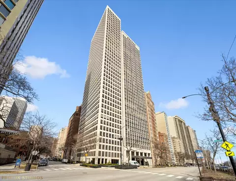 1100 N Lake Shore Dr #6B, Chicago, IL 60611