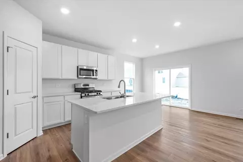 115 Hedgerow Dr, Elgin, IL 60124 photo 8
