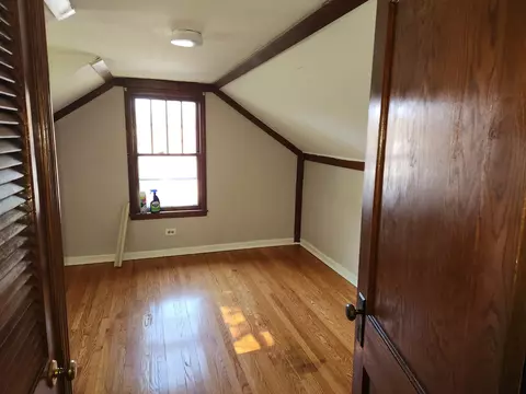 627 E Prairie Ave, Des Plaines, IL 60016 photo 17
