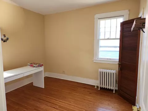 627 E Prairie Ave, Des Plaines, IL 60016 photo 8