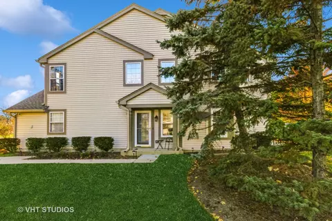 411 Ashwood Ct #411, Lindenhurst, IL 60046