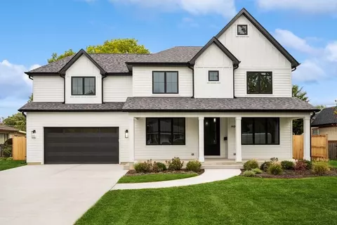 1408 Huntington Dr, Glenview, IL 60025