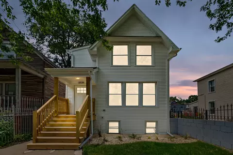2526 N Springfield Ave, Chicago, IL 60647