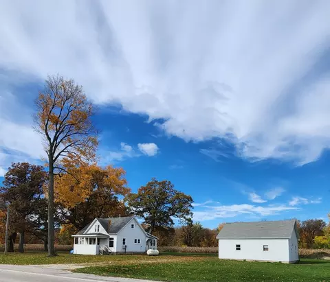 1391 E Us Highway 34, Earlville, IL 60518