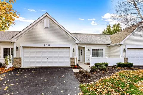 21759 W Empress Ln, Plainfield, IL 60544
