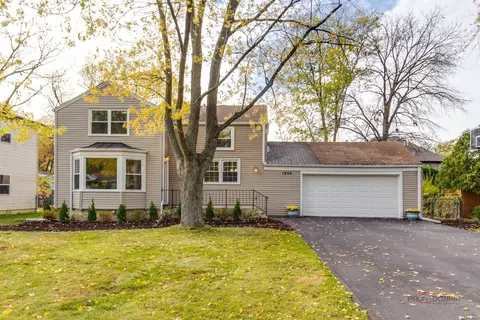 1924 Highland Ave, Northbrook, IL 60062
