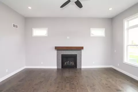 Living - 2671 Billings Dr, Normal, IL 61761 photo 3 of 4