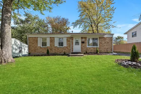 21621 Clyde Ave, Sauk Village, IL 60411
