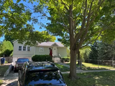 1613 Mcgovern Ave, Highland Park, IL 60035