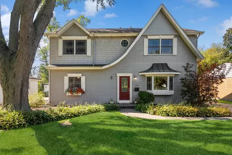 214 S Greeley St, Palatine, IL 60067