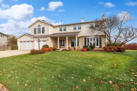 1808 E Wistoria Ct, Mount Prospect, IL 60056