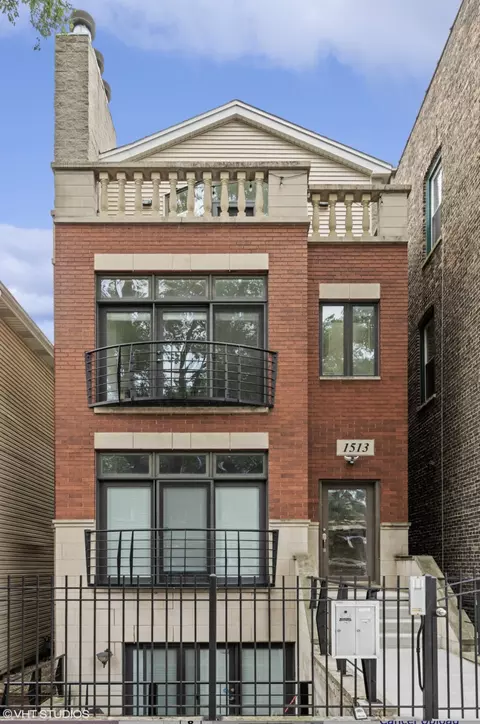 1513 N Wood St #1, Chicago, IL 60622