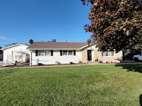 6348 Perrsons Pkwy, Belvidere, IL 61008