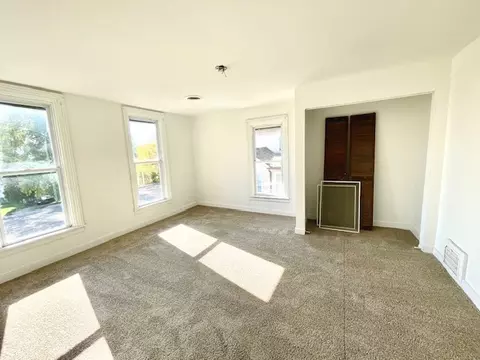 915 4th St, Peru, IL 61354 photo 8