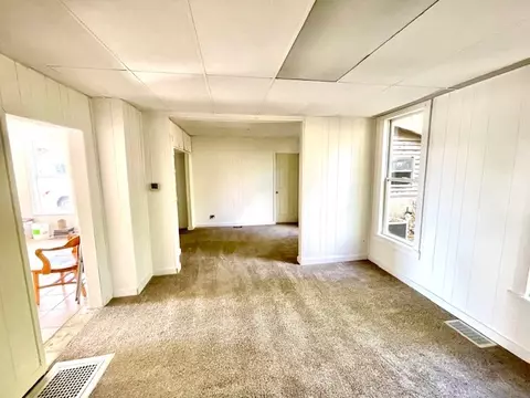 915 4th St, Peru, IL 61354 photo 13