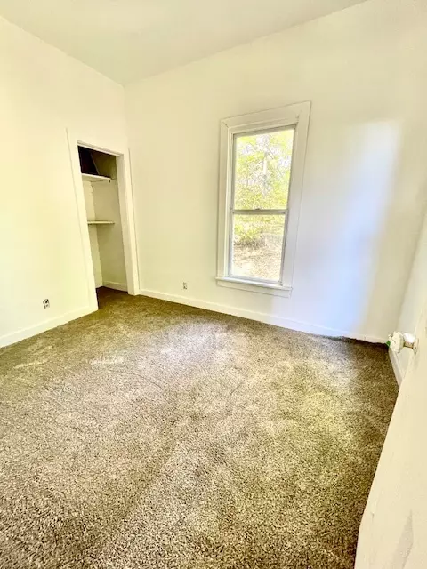 915 4th St, Peru, IL 61354 photo 10