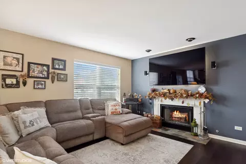 1517 Donegal Dr, Minooka, IL 60447 photo 7
