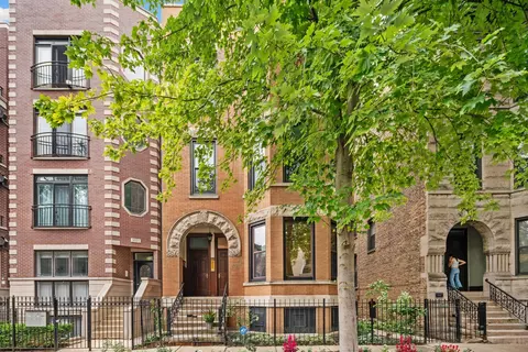3529 N Wilton Ave #1, Chicago, IL 60657