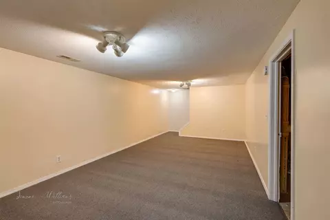 1403 Dover Rd, Bloomington, IL 61704 photo 35