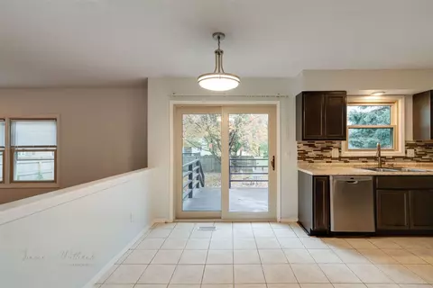 1403 Dover Rd, Bloomington, IL 61704 photo 13
