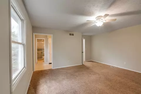 1403 Dover Rd, Bloomington, IL 61704 photo 23