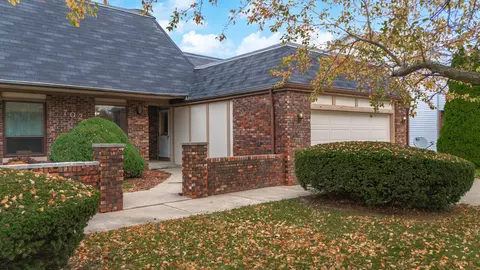 702 Golfcrest Rd #B, Normal, IL 61761