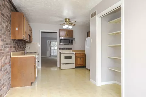 702 Golfcrest Rd #B, Normal, IL 61761 photo 16