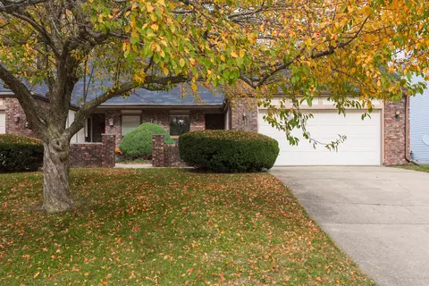 702 Golfcrest Rd #B, Normal, IL 61761 photo 2