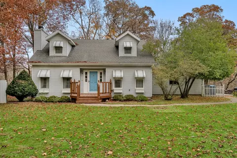2713 N 3853rd Rd, Sheridan, IL 60551