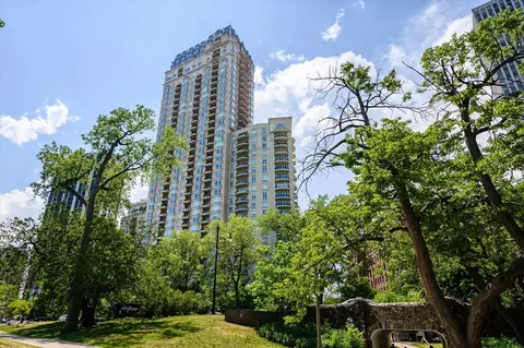 2550 N Lakeview Ave #N203, Chicago, IL 60614