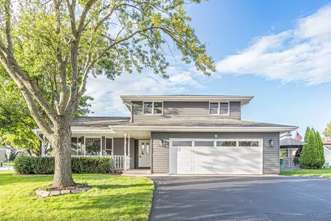 8 Abbeywood Dr, Romeoville, IL 60446