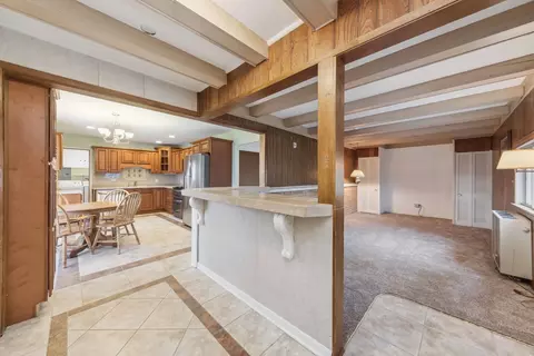 665 Olive St, Hoffman Estates, IL 60169 photo 9
