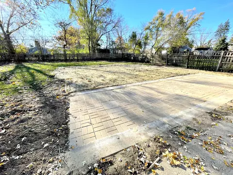 2309 Manor Ln, Mchenry, IL 60051 photo 3