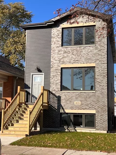 4836 W Crystal St, Chicago, IL 60651