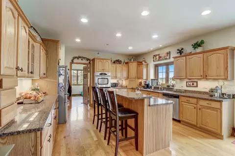 20818 Highview Rd, Marengo, IL 60152 photo 10