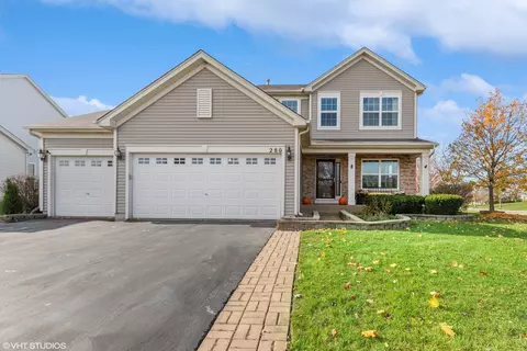 280 Shelbourne Rd, Volo, IL 60073