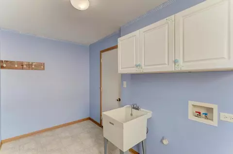 704 Feeney Dr, Minooka, IL 60447 photo 18