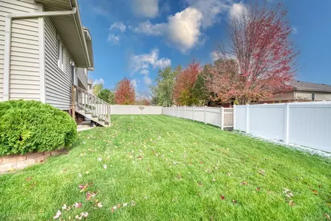 704 Feeney Dr, Minooka, IL 60447 photo 30