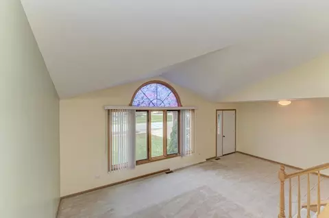 704 Feeney Dr, Minooka, IL 60447 photo 7