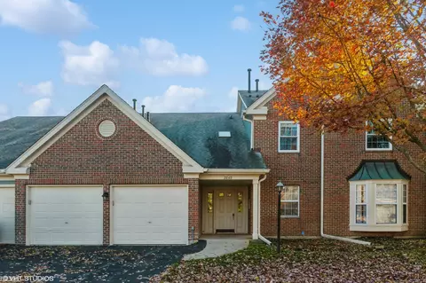 2849 Meadow Ln #Z2, Schaumburg, IL 60193