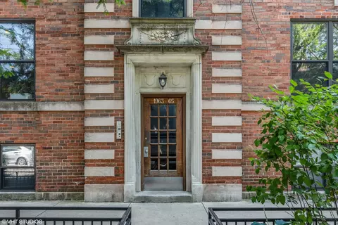 1965 W Cullom Ave #3, Chicago, IL 60613