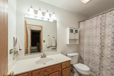 Bath - 404 Timber Dr, Harvard, IL 60033 photo 2 of 3