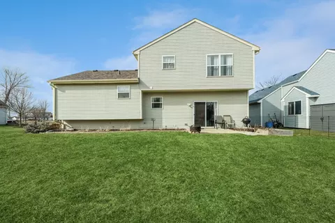 Exterior - 404 Timber Dr, Harvard, IL 60033 photo 3 of 9