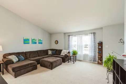 Living - 404 Timber Dr, Harvard, IL 60033 photo 2 of 5
