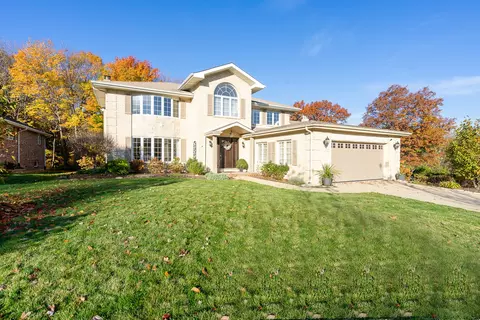 1008 Edgewood Ct, Lemont, IL 60439
